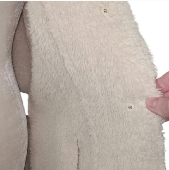 Big Chill Jacket Tan Faux Fur Shearling Raw Trim Button Front Pockets - Picture 10 of 13